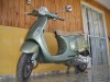 moto scotter italiana marca vespa, a�o 2009 casco momo. vendo moto vespa 2009  xl 125cc.